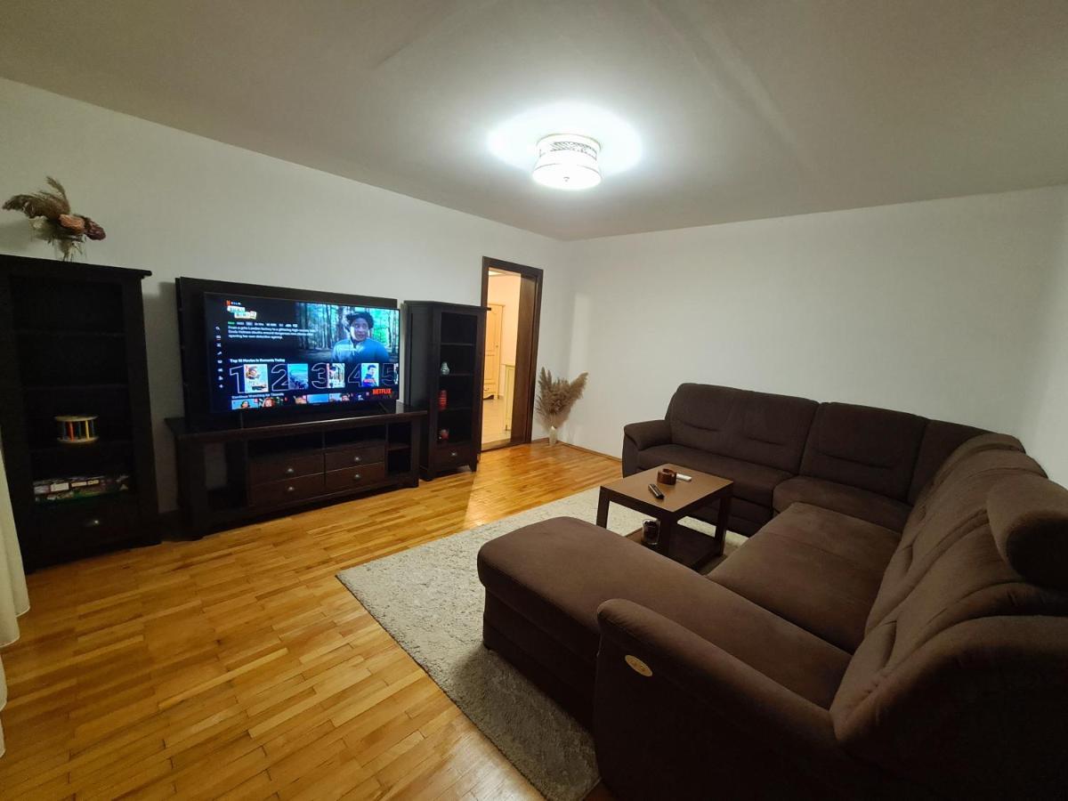Clasic Apartment Nufarul Oradea Exterior foto