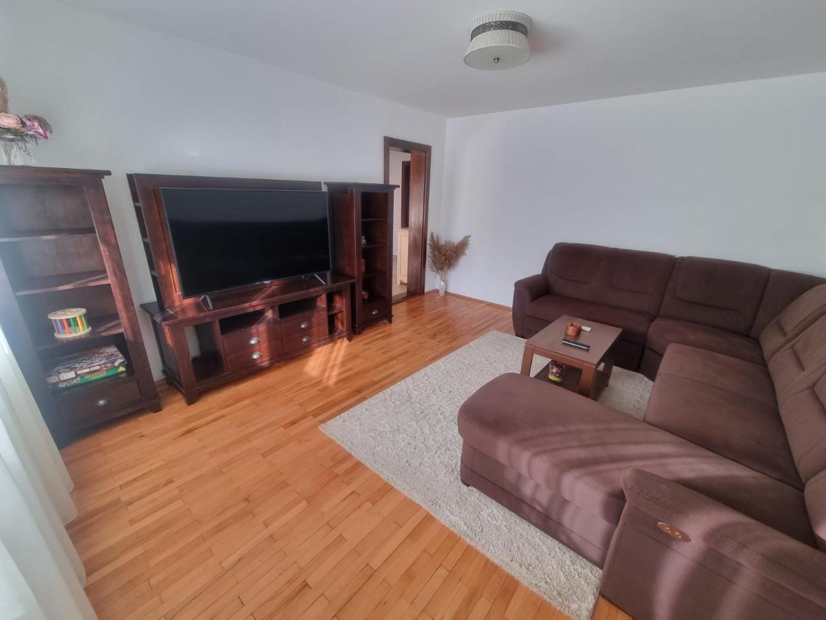 Clasic Apartment Nufarul Oradea Exterior foto